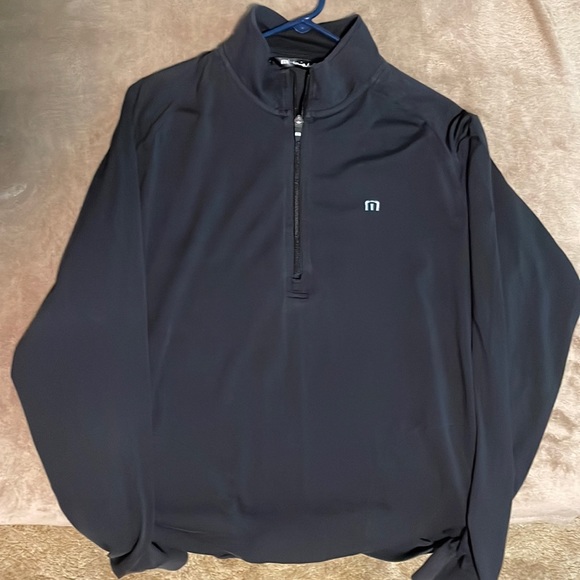 Travis Mathew Other - Travis Mathew 1/4 zip with pockets